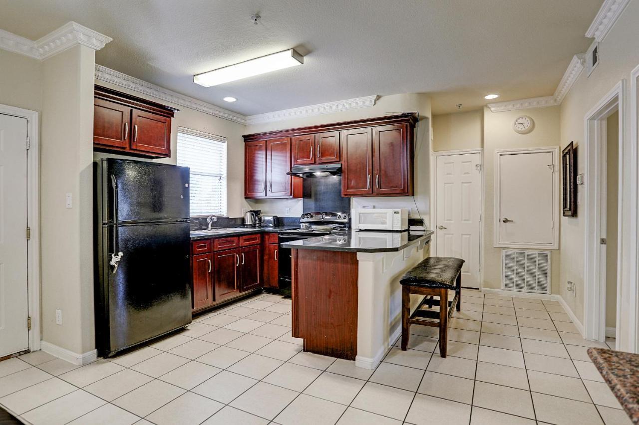 Villa Corporate 2 bedroom Suite Furnished Condo Houston Esterno foto